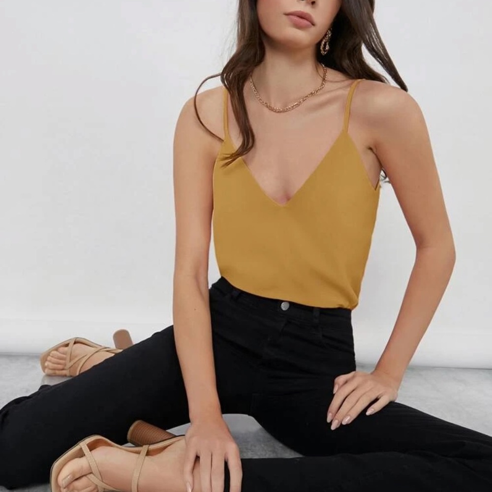 Minimalist dressy tank top v neck cami green - Picture 3 of 14